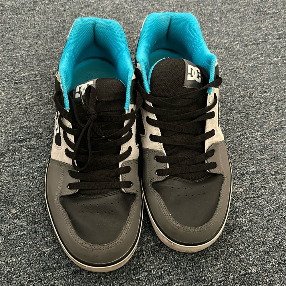 Size 15 DC Skateboarding Shoes lightly used